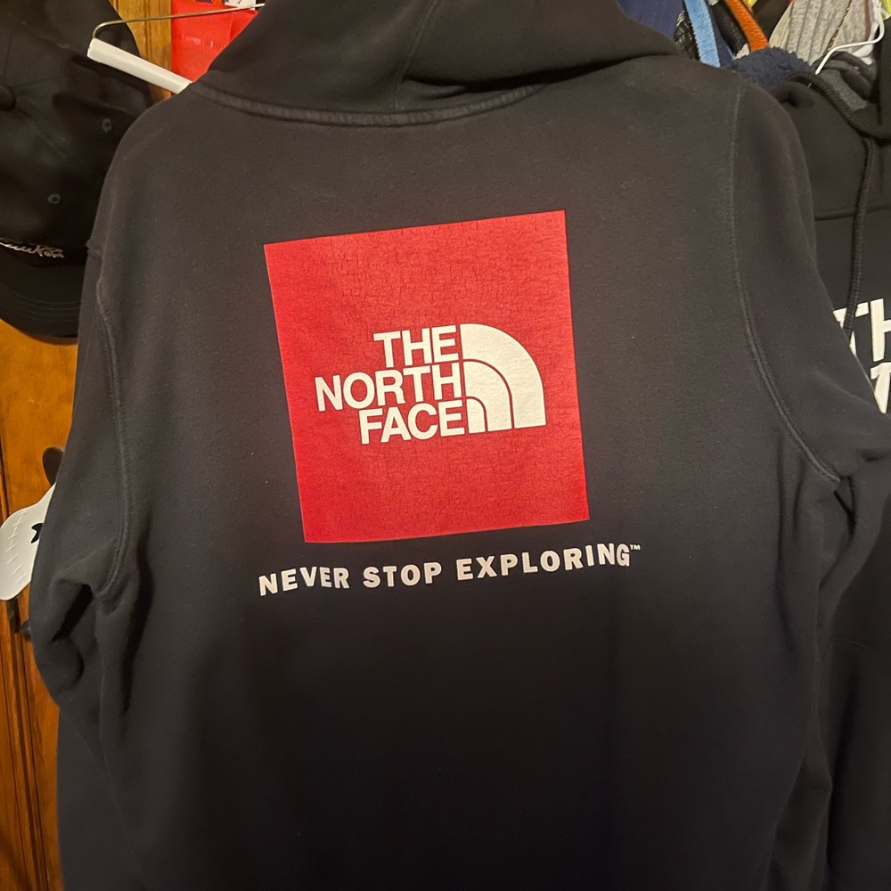 Medium north face hoodie